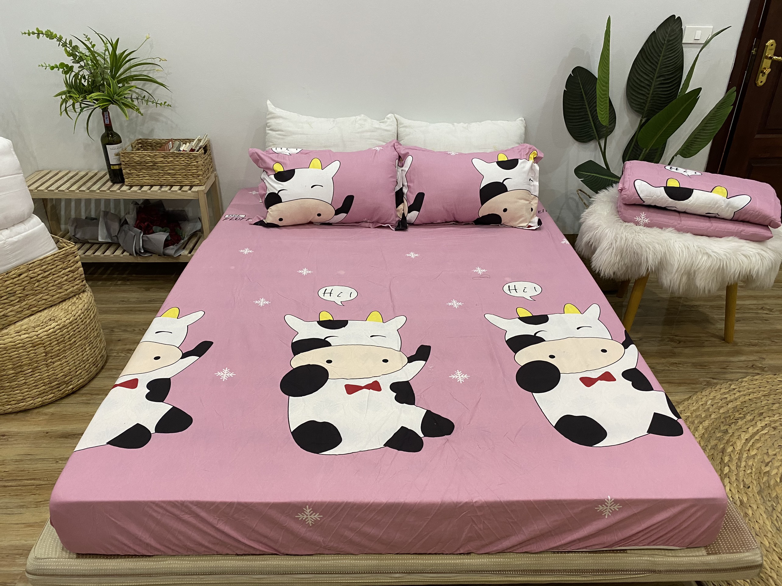 Set Ga Gối Mẫu Bò Sữa Hồng CHM29