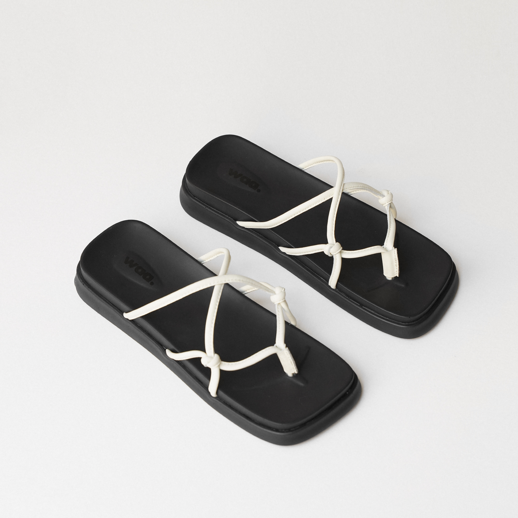 RỐI SANDALS Waa.- Màu Kem - Dép Dây Da Thật
