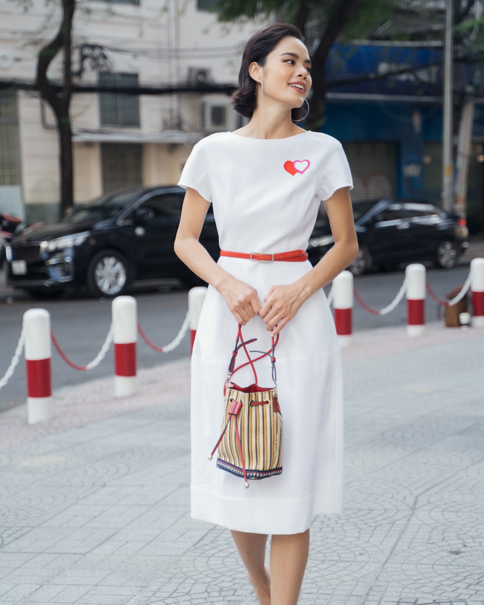 Đầm Linen Trắng  Becoming Unveil