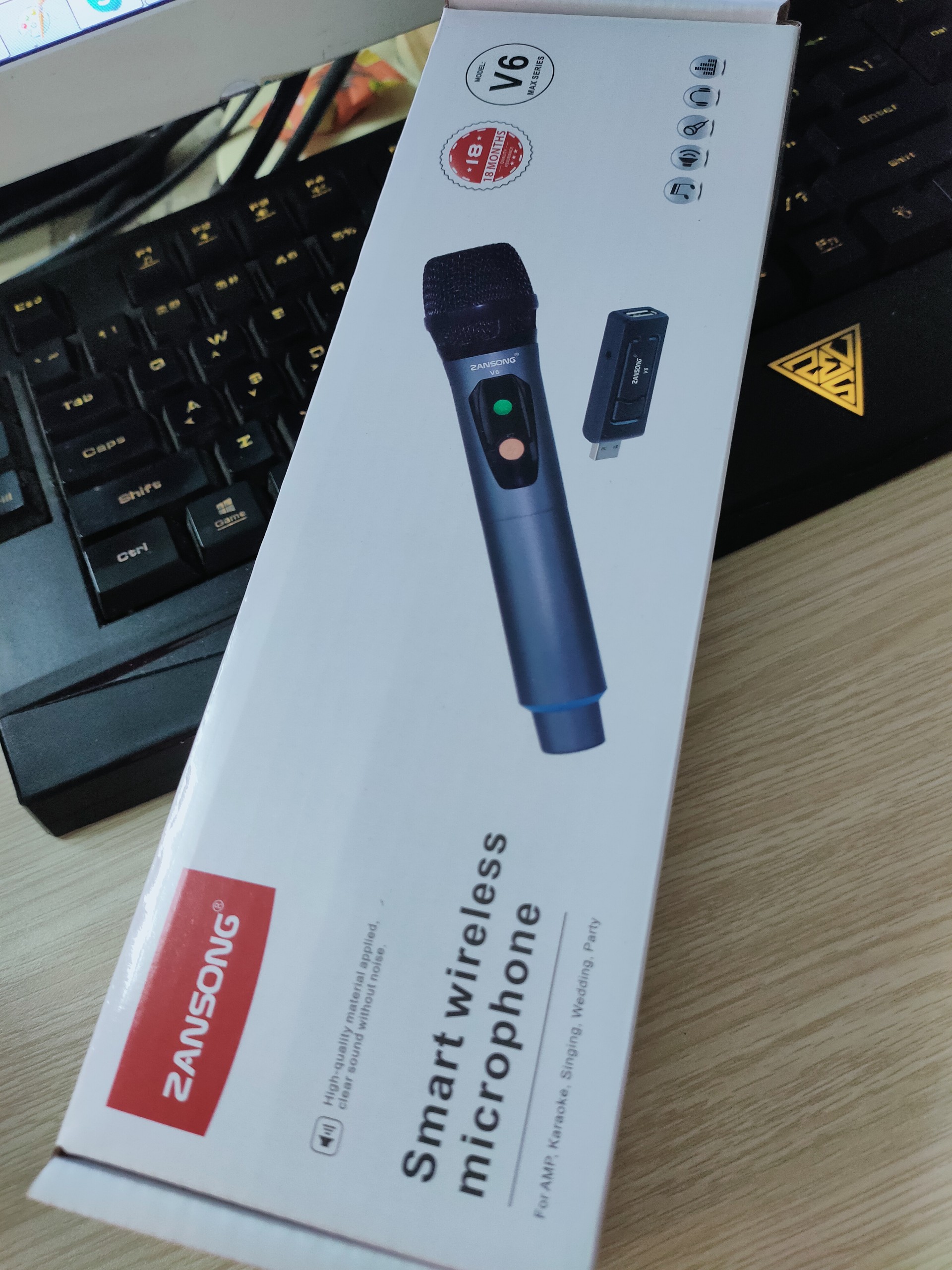 Micro Karaoke không dây V6