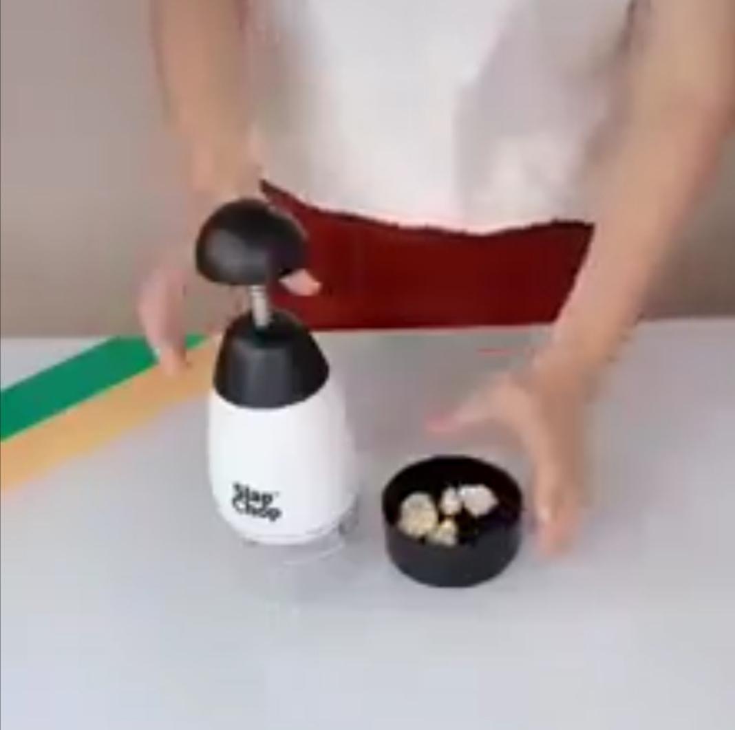 Dụng cụ dập tỏi, ớt, gừng, hành