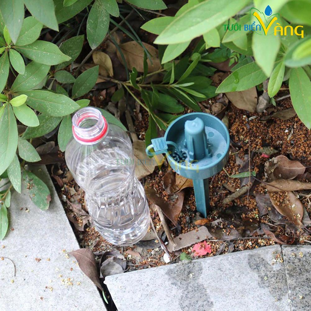 Que cắm tưới nhỏ giọt lắp chai nước - 10 bộ