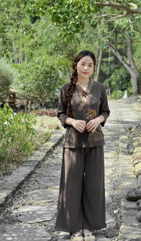 Pháp phục đi chùa đi lễ thêu sen cổ Y