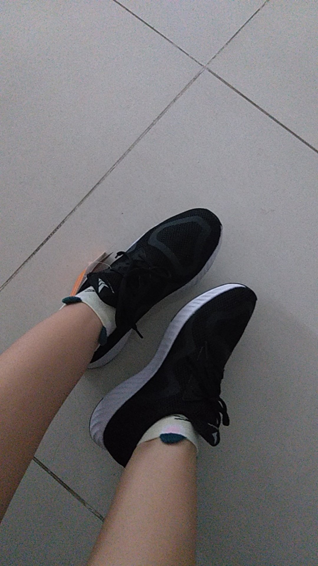 Giày Thể Thao Cao Cấp Nữ Bitis Hunter Core Jogging - DSWH05300DEN