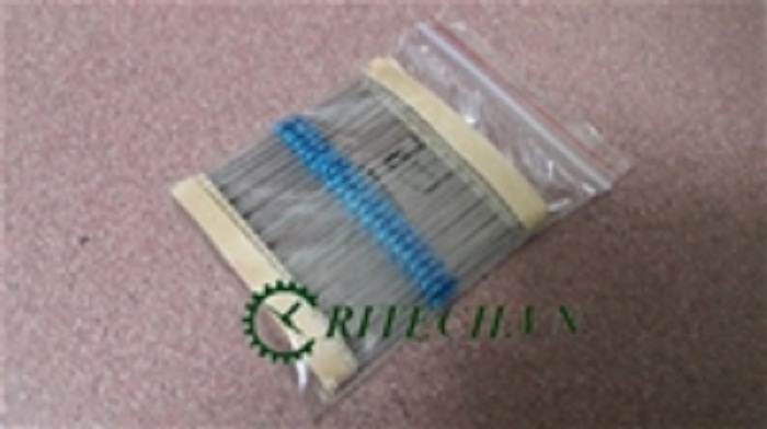 Điện trở 3.3r 1/4w 5%