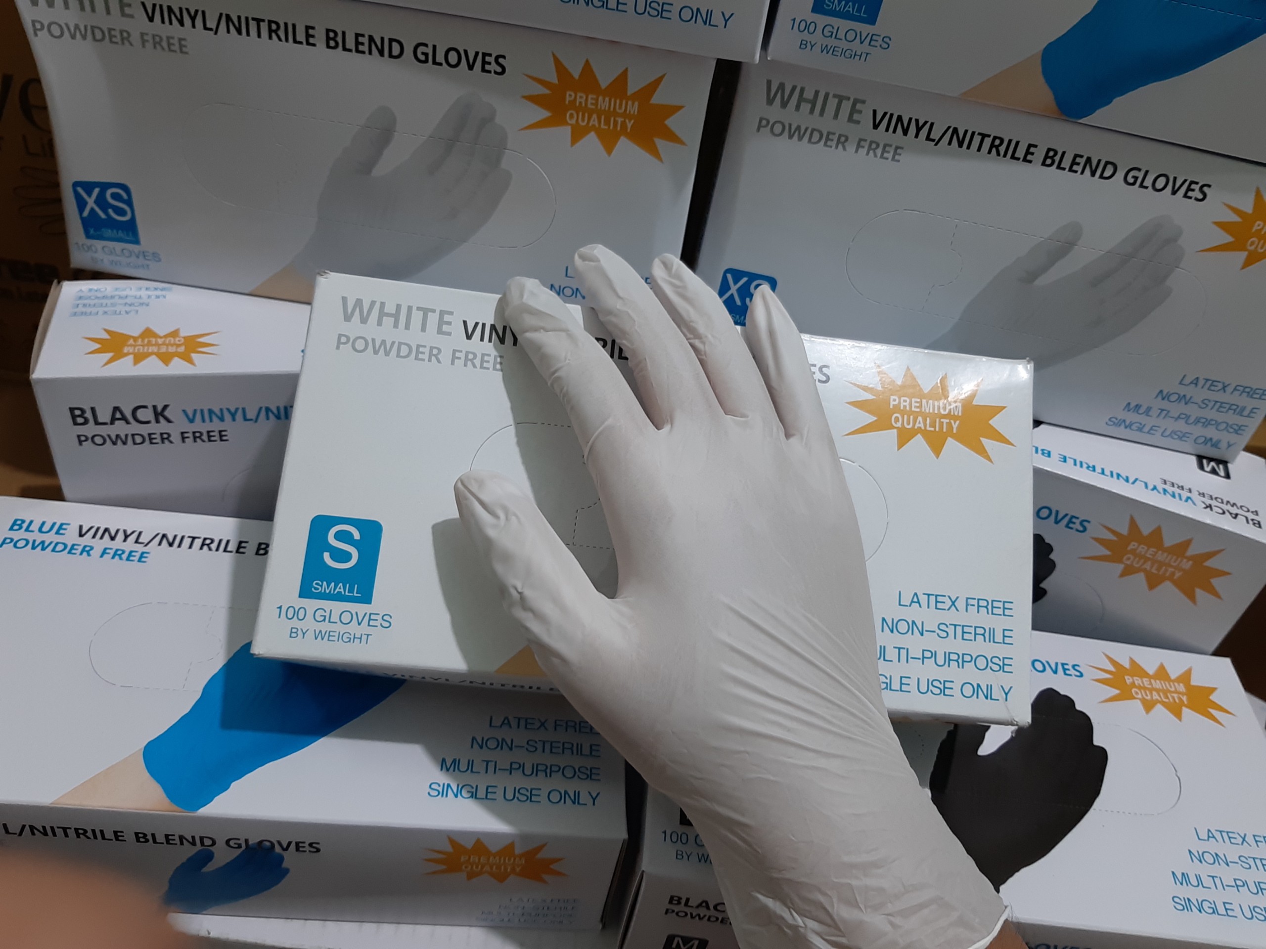 Găng Tay Không Bột Màu Trắng KHÔNG BỘT Vinyl/Nitrile Hộp 100 Chiếc Dùng Trong Làm Tóc Thẩm Mỹ, Spa, Nha Khoa