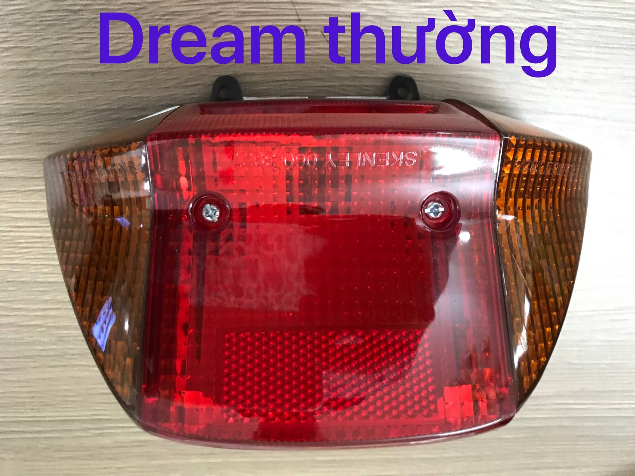 [HCM]Đèn hậu Dream thái + đuôi bóng ( loại thường )