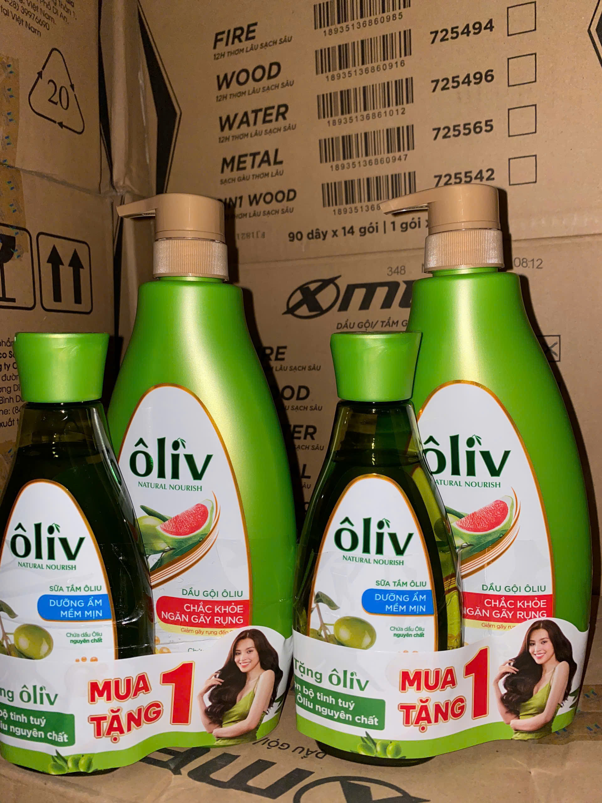 Dầu Gội Ôliv Purite De Prôvence Nuôi Dưỡng Tóc 650ml/chai tặng kèm chai sữa tắm 165ml