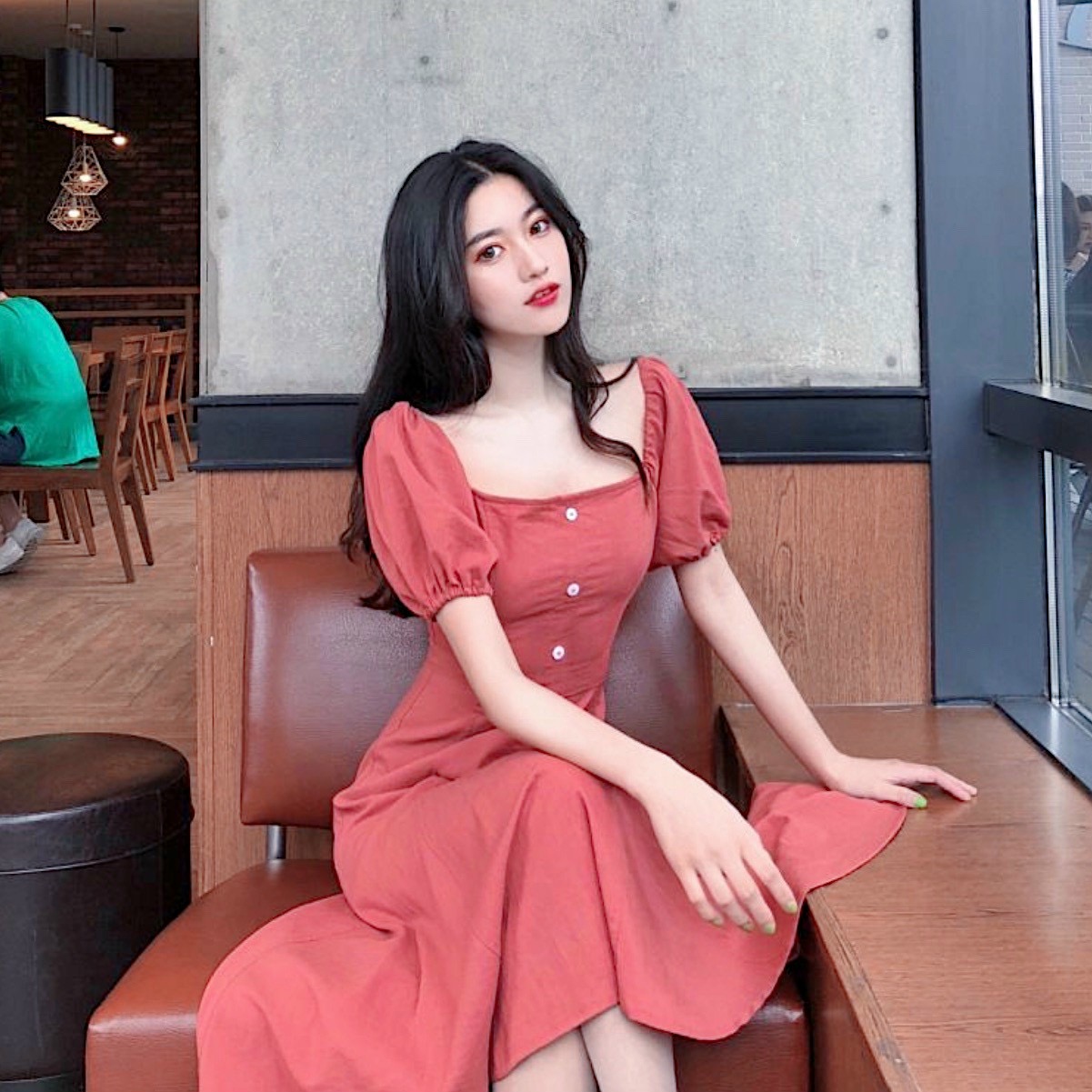 Đầm hồng ruốc tay bo form dài