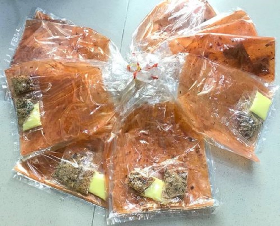 Bánh Tráng Cuộn Bơ - 10 Bịch