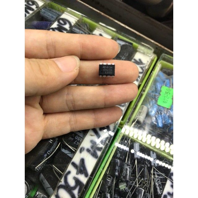 HOT-5 con IC nguồn Viper22