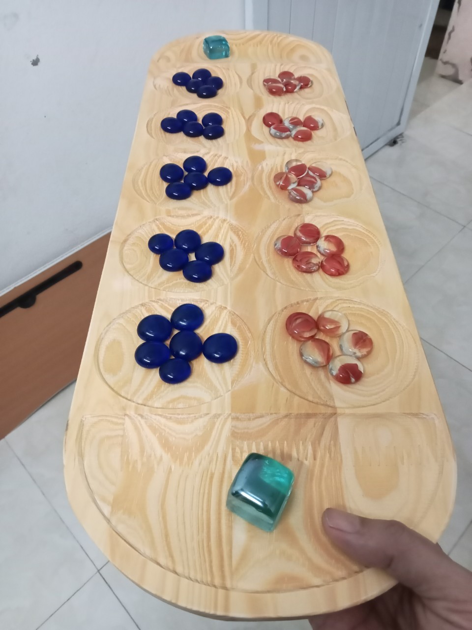 Bộ cờ ô ăn quan bằng gỗ thông và đá thuỷ tinh!