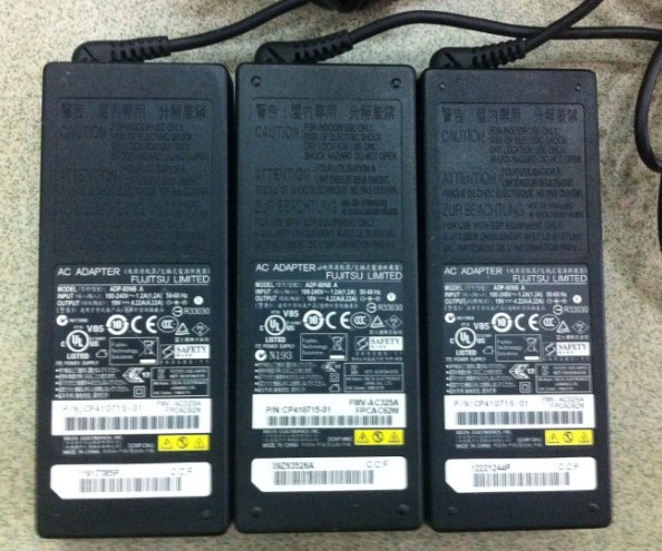 sạc laptop máy tính Fujitsu 19V 4.22A Original