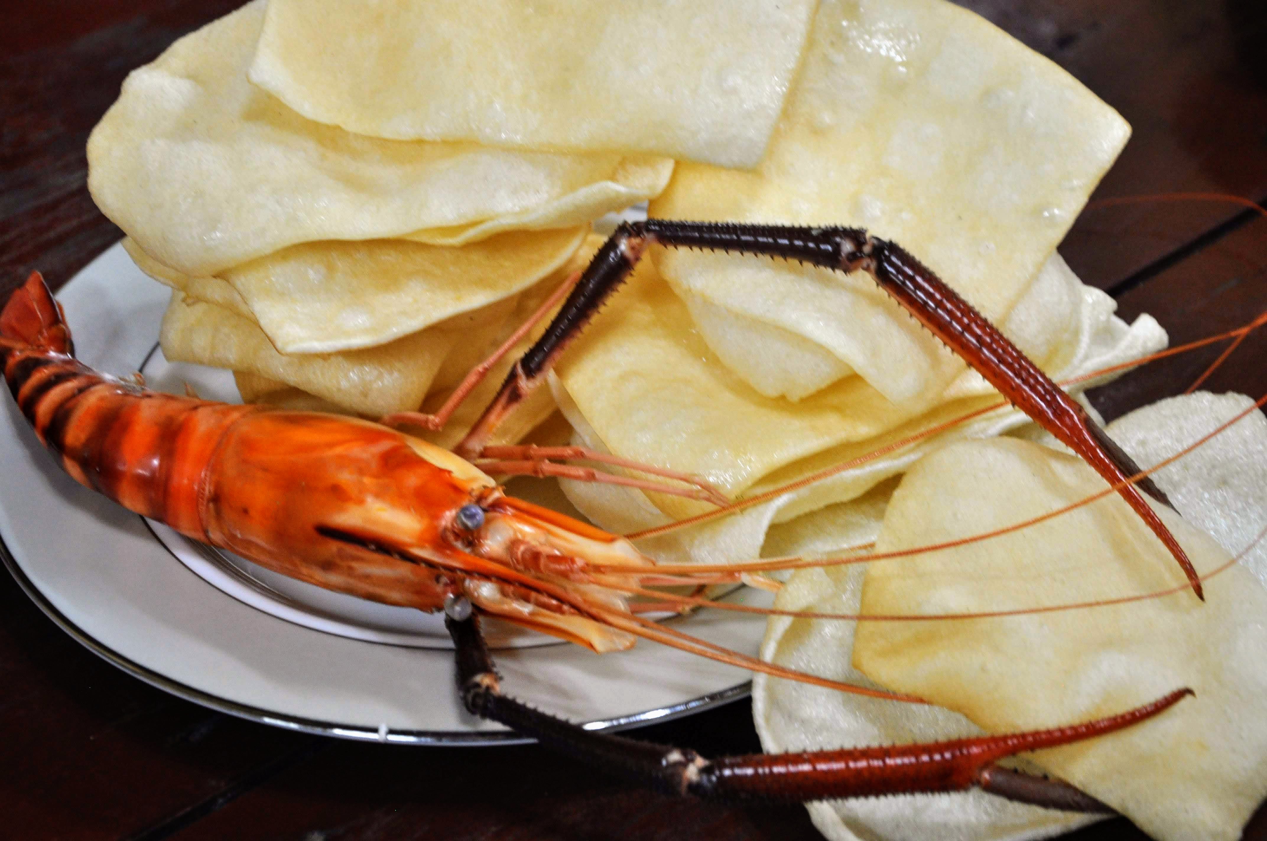 BÁNH PHỒNG TÔM NHÀ CỔ