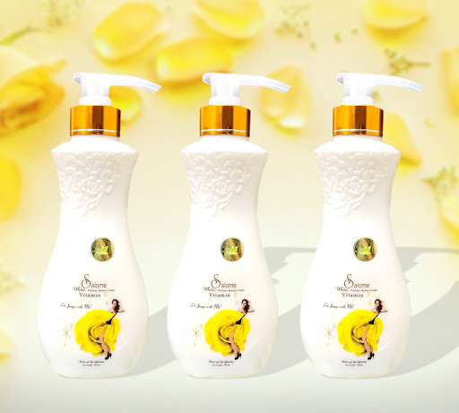 Combo 2 chai sữa tắm thơm trắng da Salome 1000ml _ Vàng