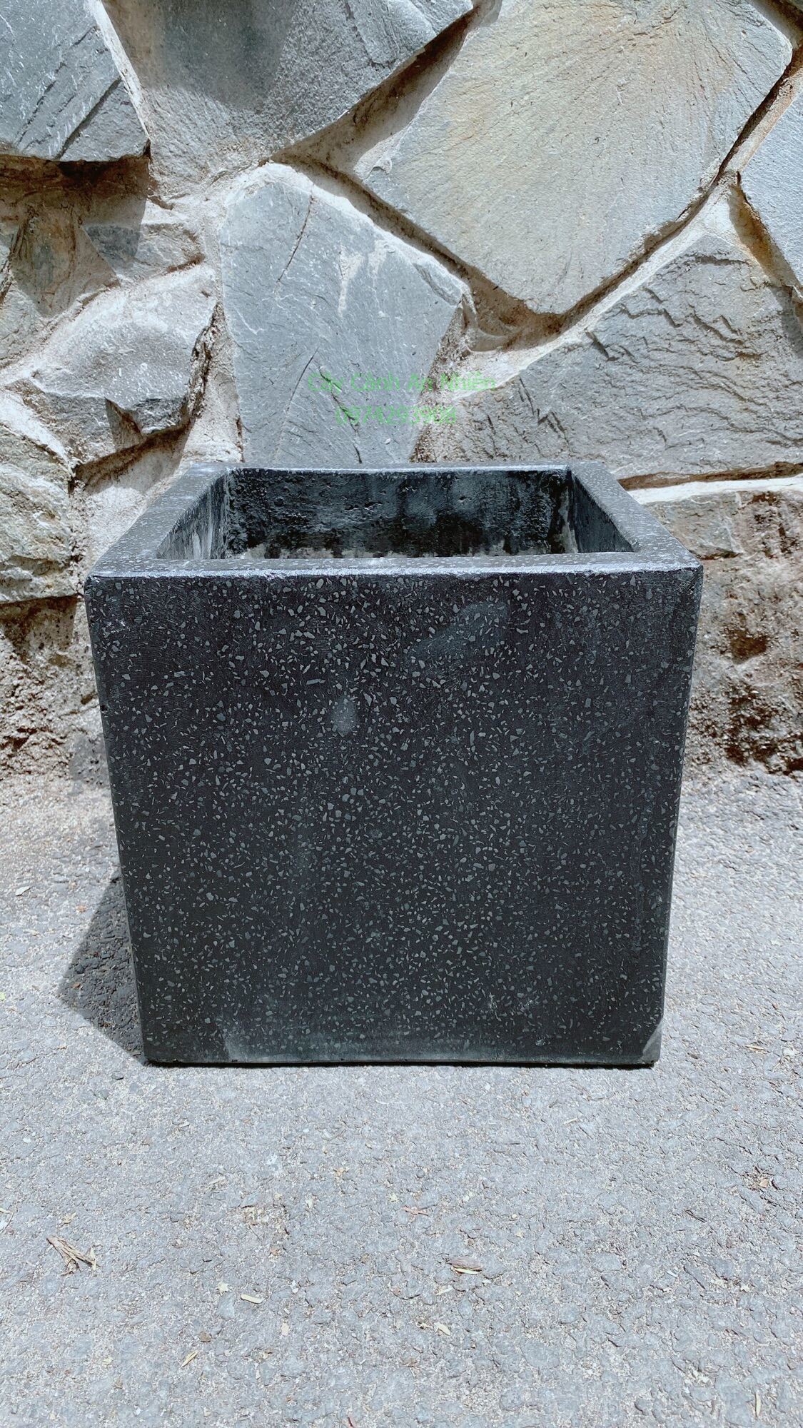 Chậu Vuông Xi Măng 25*25cm