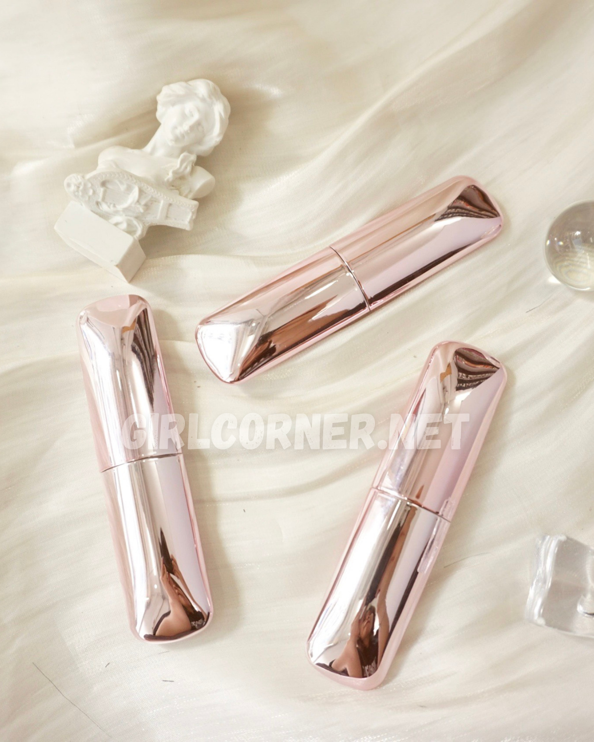 Cọ che khuyết điểm Feather B Kabuki