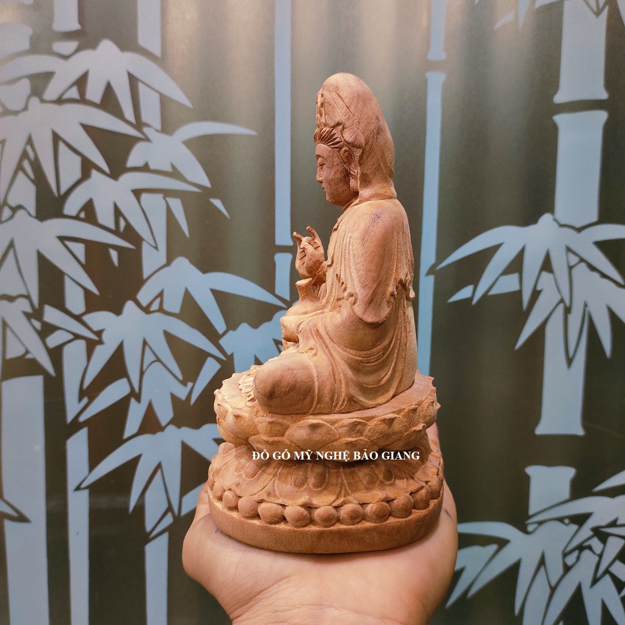 Tượng phật bà quan âm gỗ xá xị