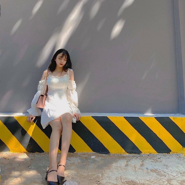 [HCM]Đầm kiểu rớt vai trắng tinh khôi