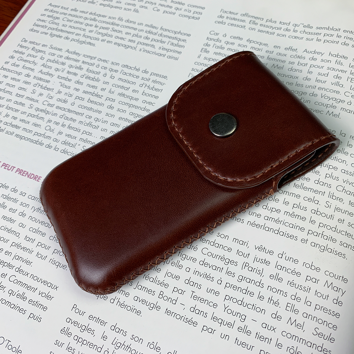 Bao da Nokia E71 handmade - Bao da thủ công màu Nâu - Da thật nhập khẩu