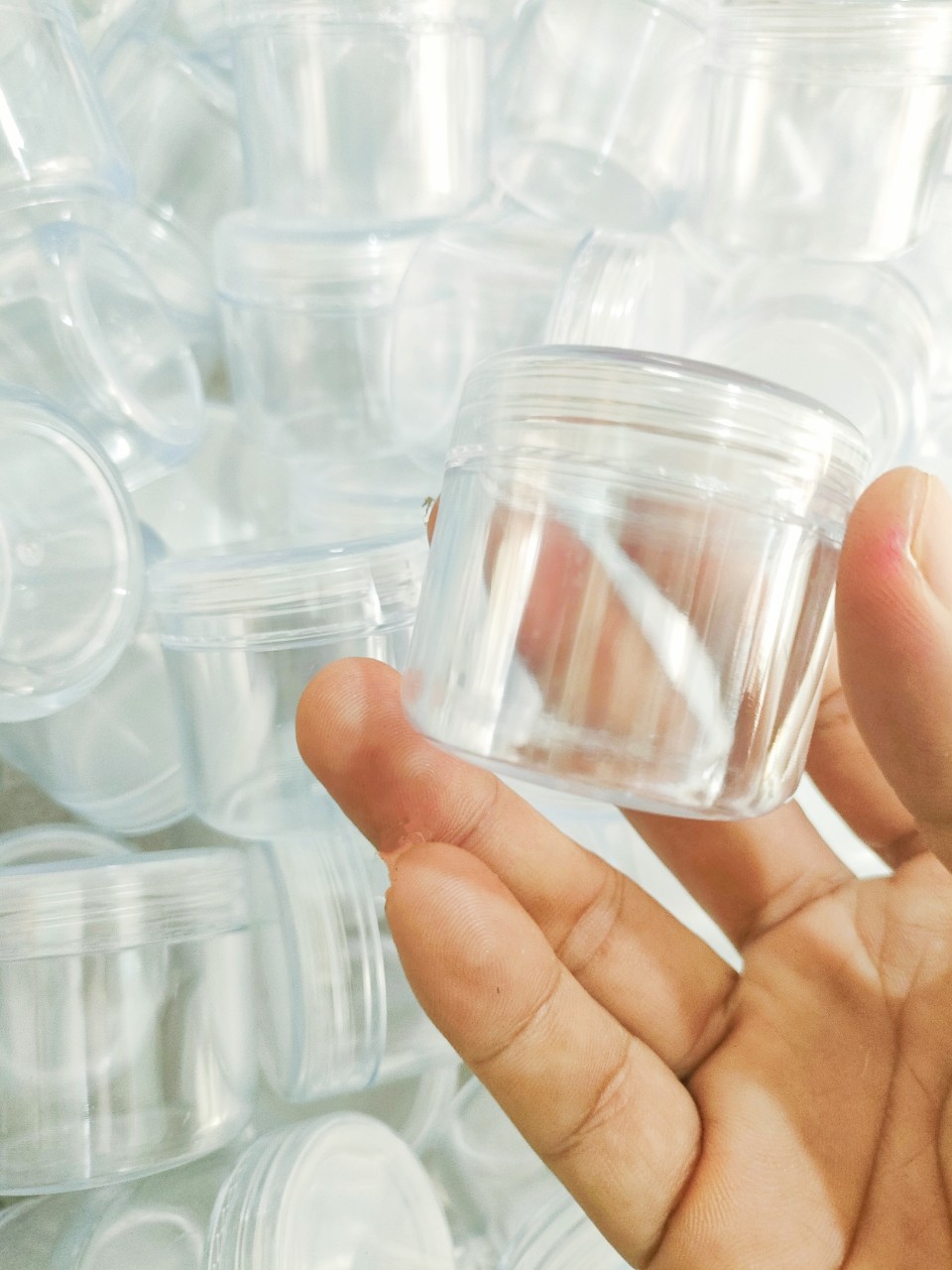 Old fashioned plastic quality 30gr fashioned have liner blocking air-tight, K water leakage, preserving clean