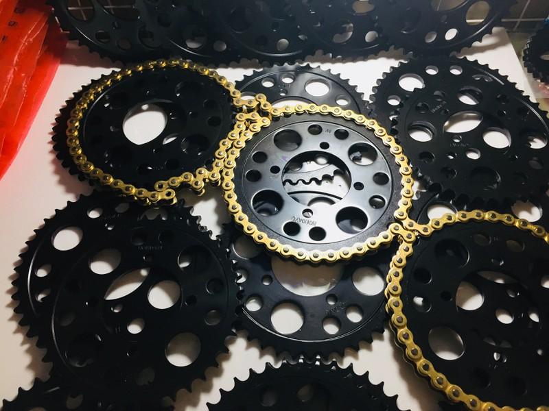 Sên nhông dĩa Exciter 135 sên vàng dĩa đen 14-38
