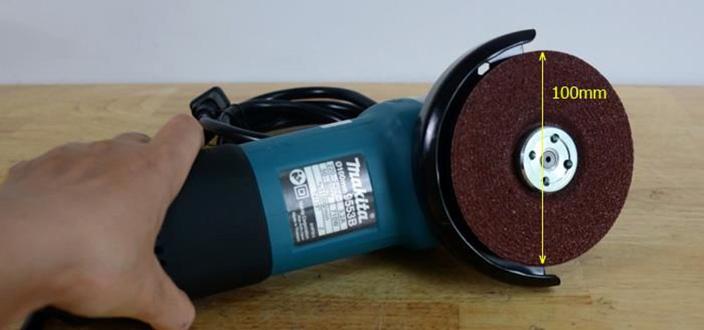 100mm Máy mài Makita 9553B