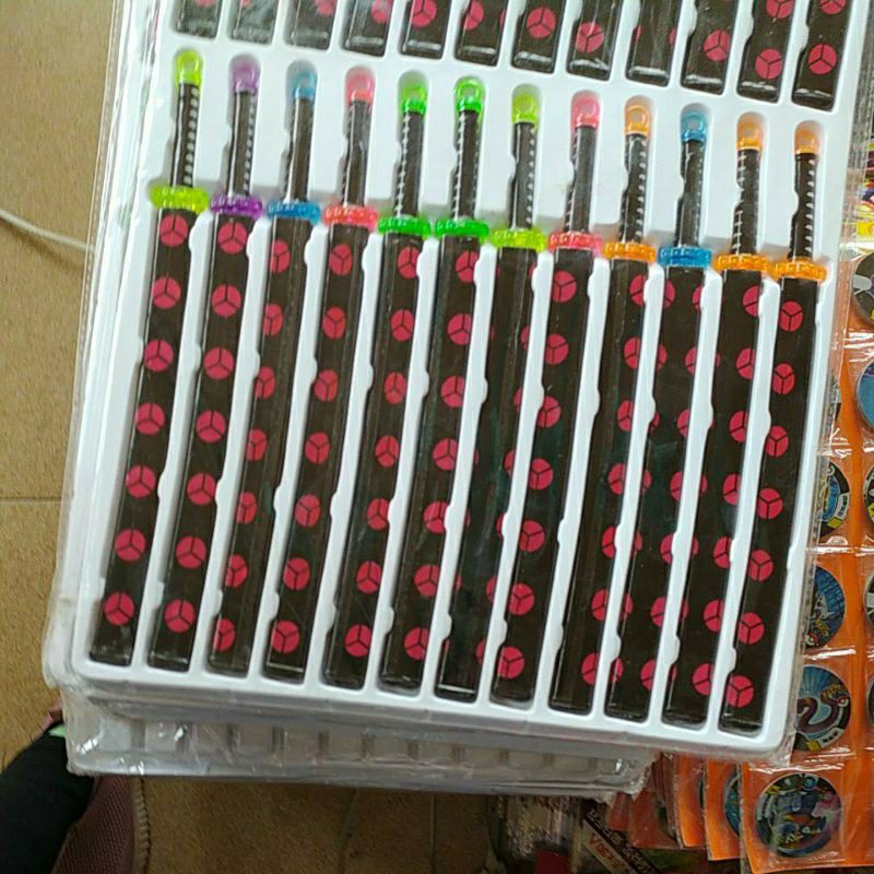Vỉ 24 Chiếc Kiem Nhật Nhựa Đồ Chơi Trẻ Em ( Sỉ Đồ Trẻ Em)