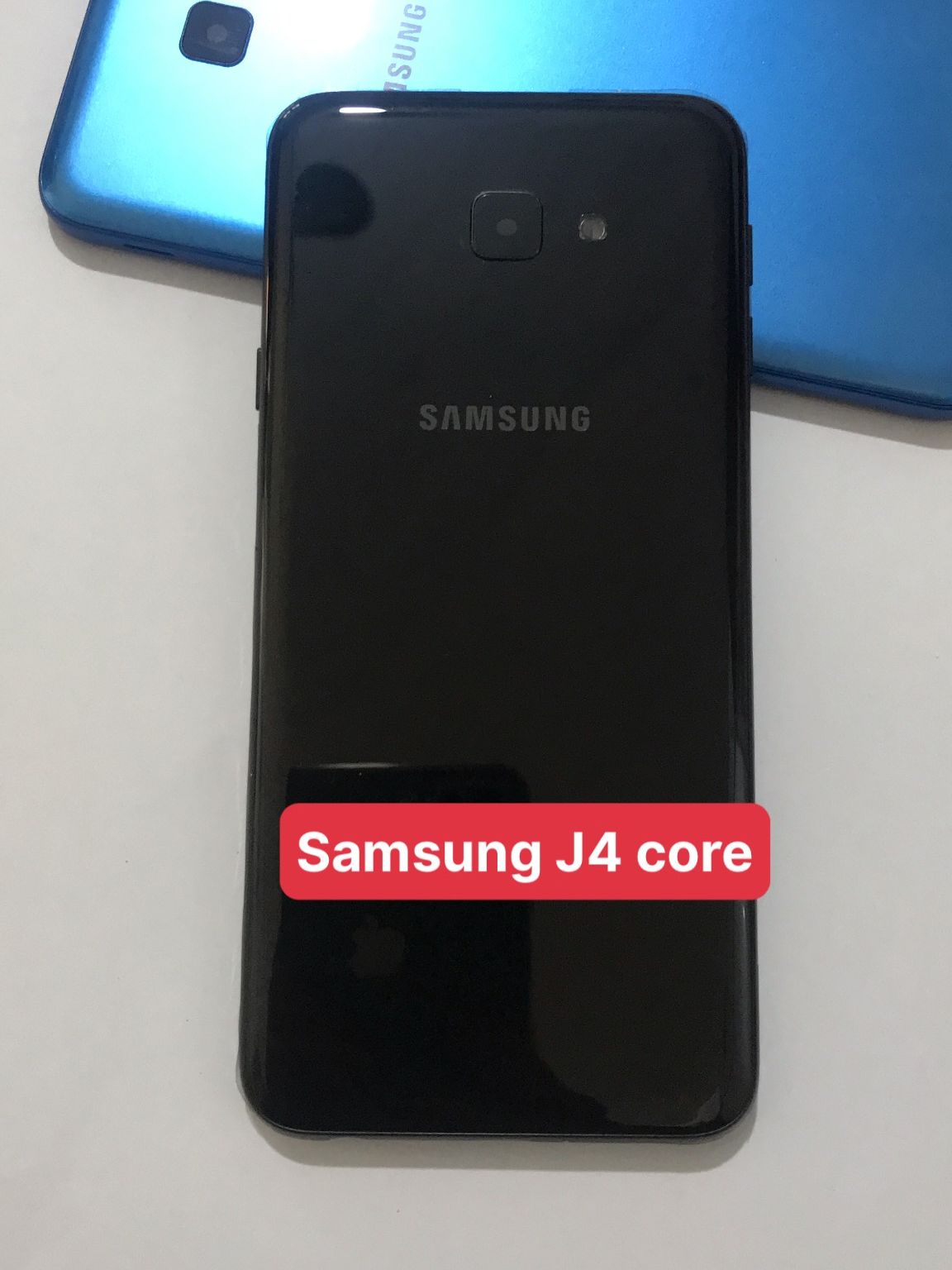 Bộ vỏ Samsung J4 core ( bộ gồm lưng ,sườn ,nút bấm ,kính camera )