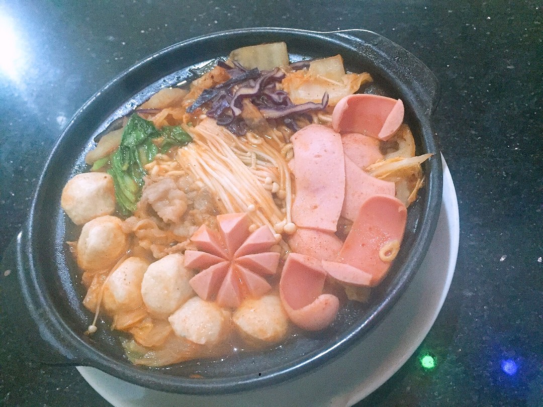 Nồi đất 8 inch dùng kho cá, nấu mỳ cay