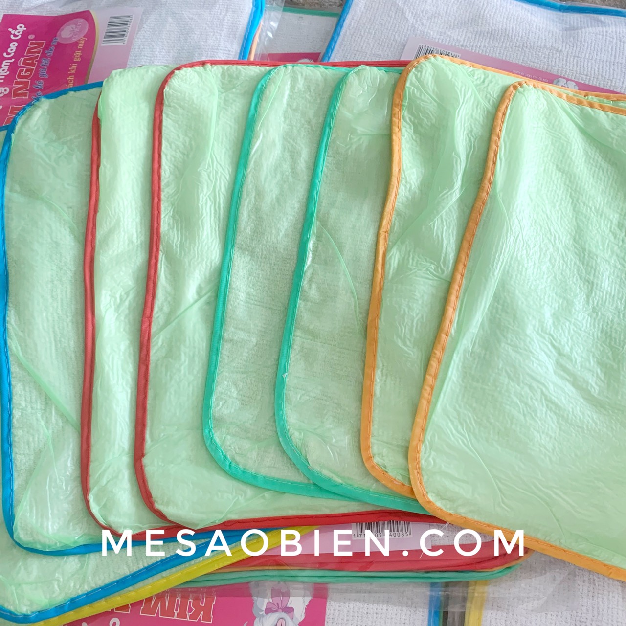 Set 10 tấm lót chống thấm cho bé (30x30cm)