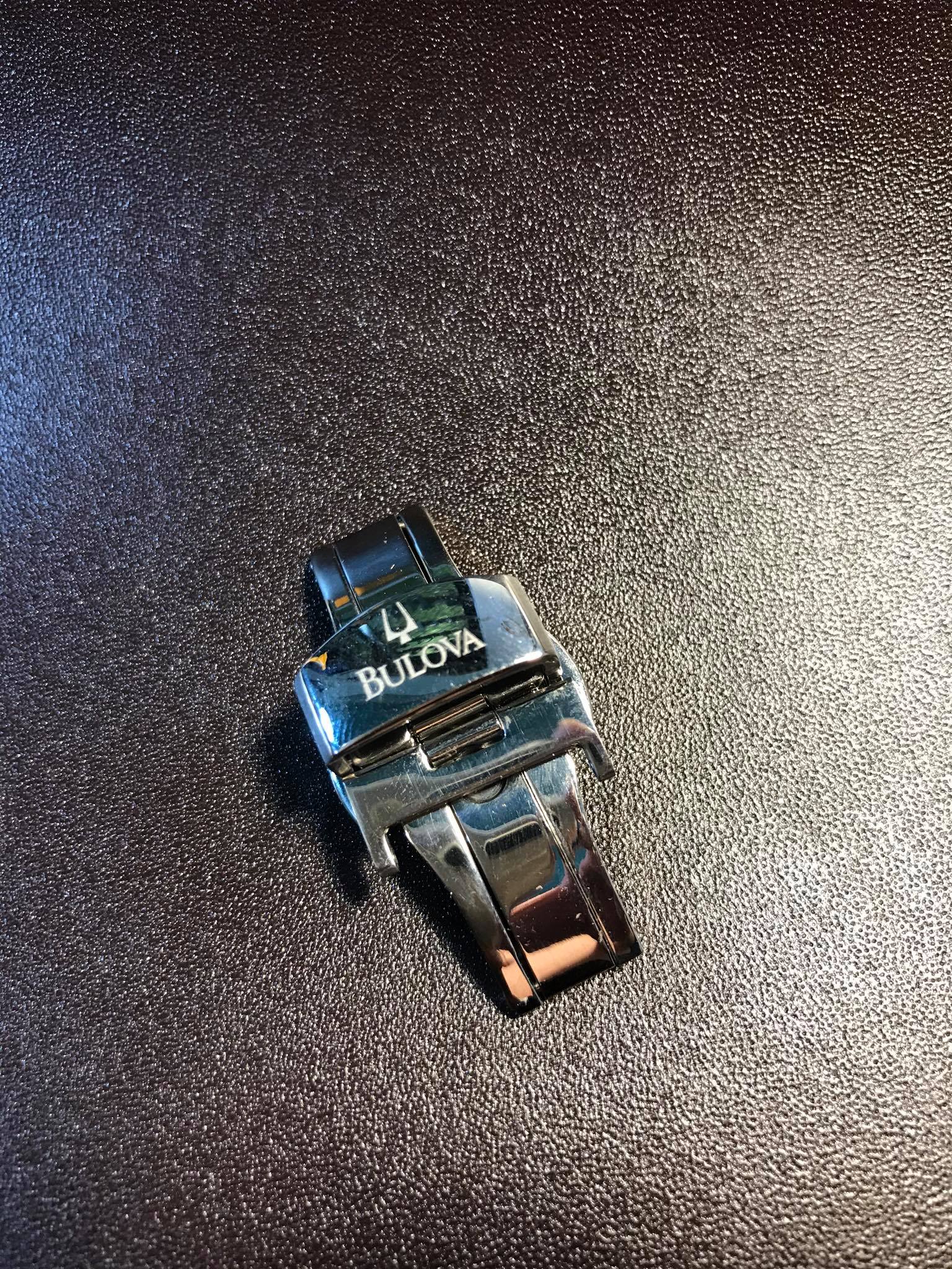 KHÓA ĐỒNG HỒ BULOVA (KHẮC LOGO CNC)
