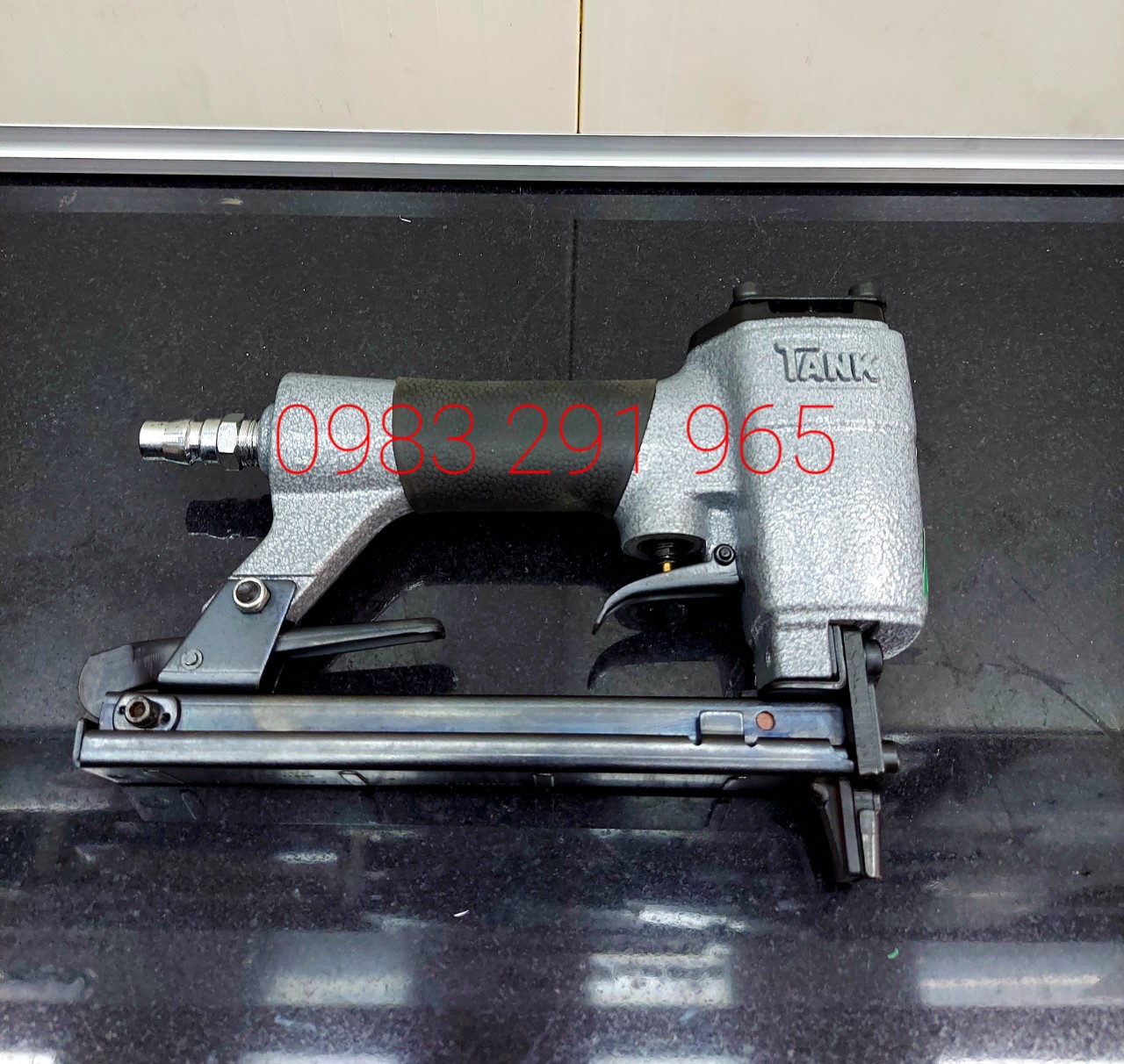 Súng bắn đinh U dùng hơi TAK-1013J