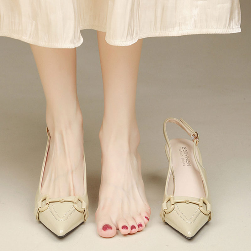 YUNGUANG Khí chất giày phù dâu gót thấp cao gót kiểu Pháp Giày cao gót nữ Xăng đan màu trắng có váy