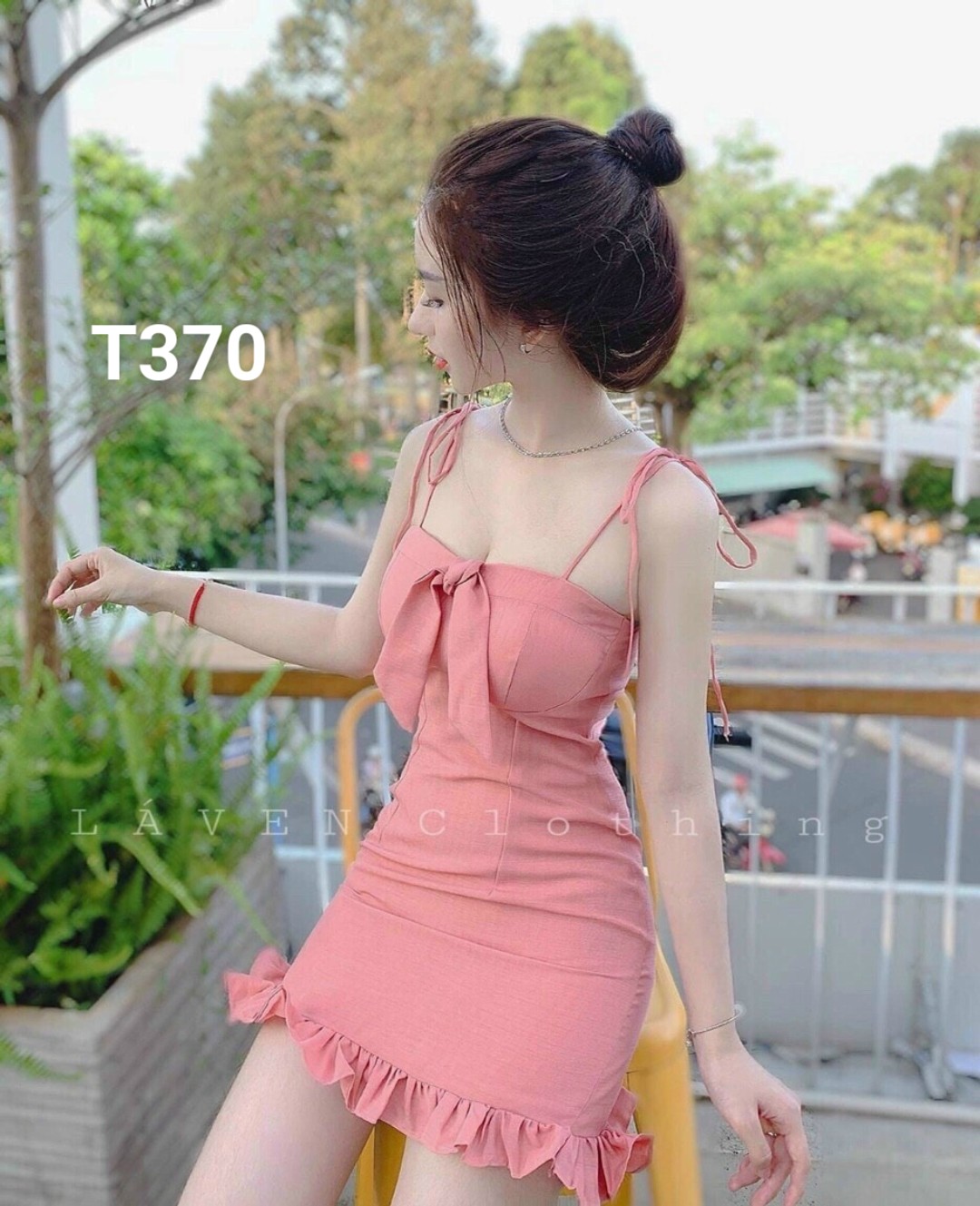 Đầm 2 dây đuôi cá có mút ngực quá đẹp T370