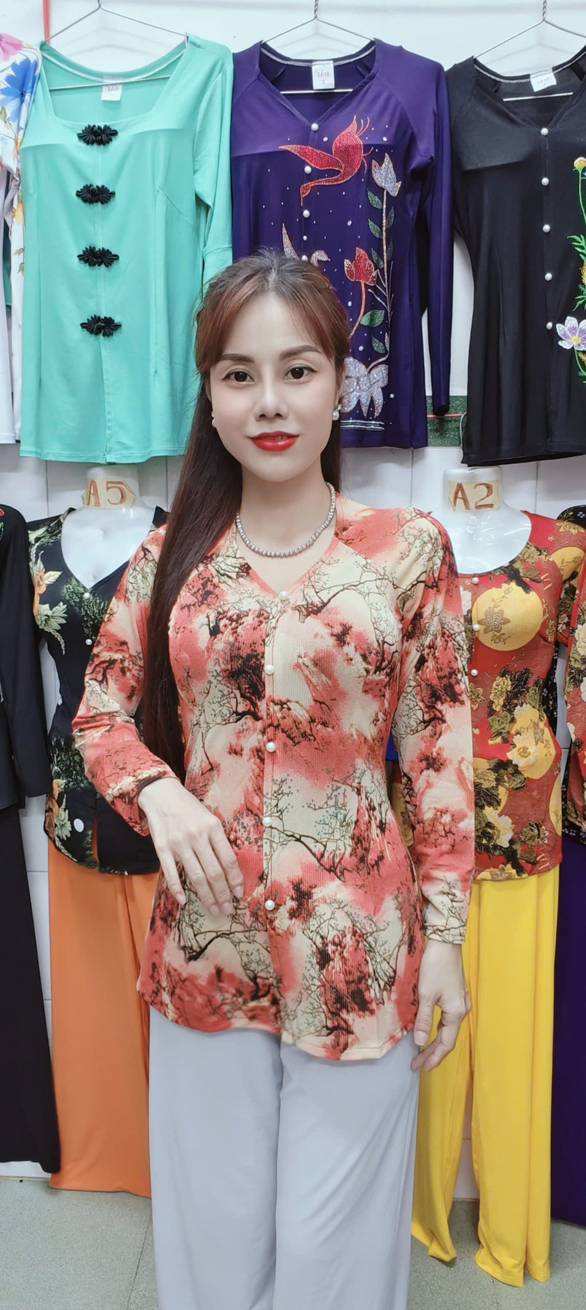LẺ ÁO BÀ BA MÃ 28, 42 , 43, T46, 49, 50. KHÔNG KÈM QUẦN, QUẦN CÓ TRONG PHÂN LOẠI