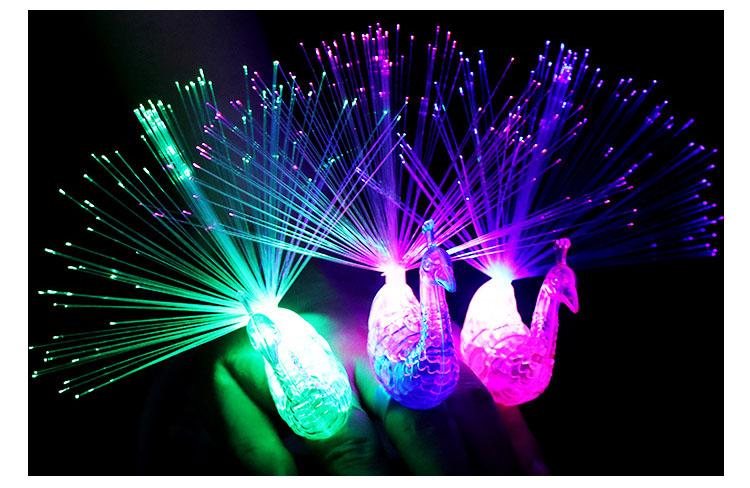 Đèn led trang trí hình con công dễ thương