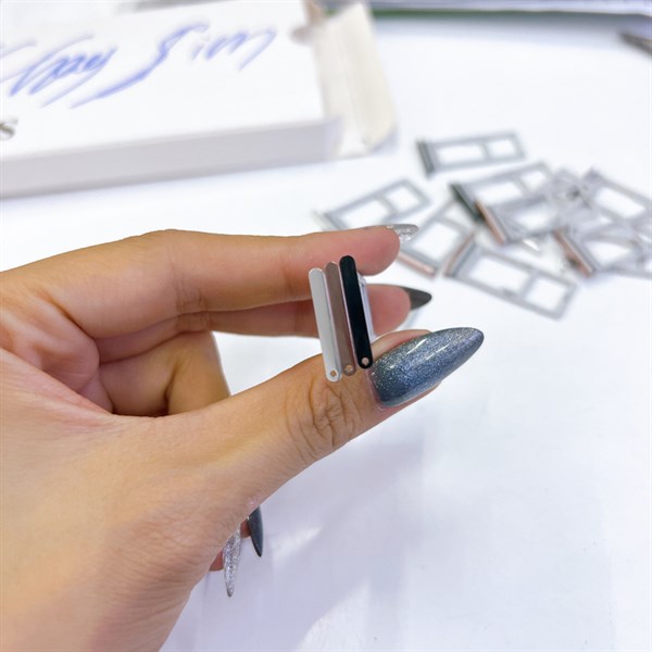Khay sim Samsung Note 20 Ultra hàng như hình.