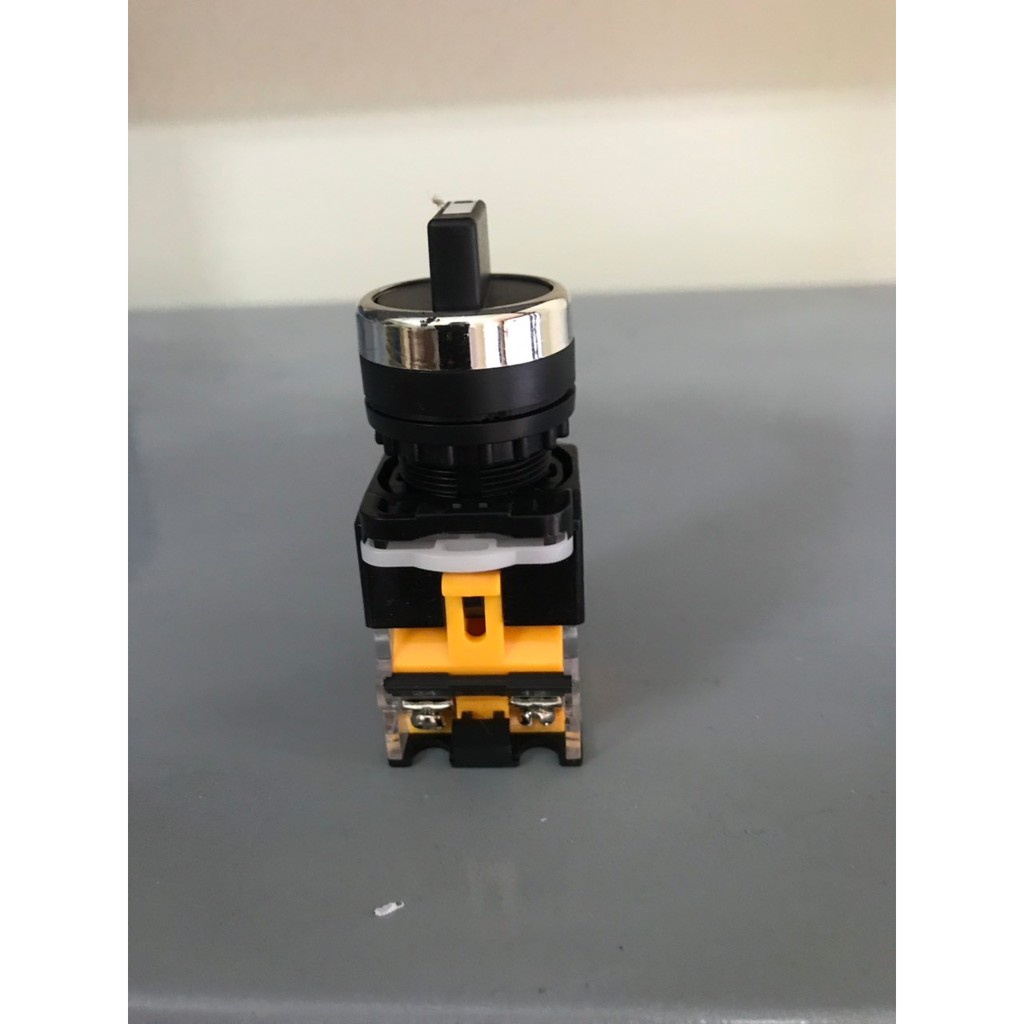CHUYỂN MẠCH 3 VỊ TRÍ LA39-20X/3