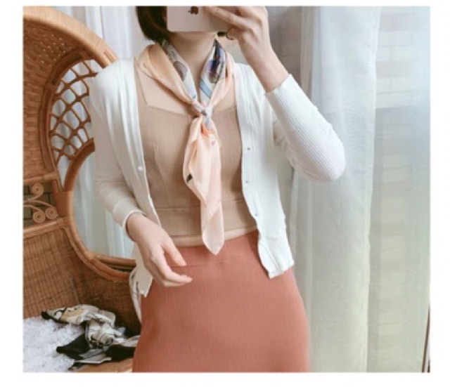 [HCM]Khăn lụa vuông hoạ tiết con ngựa size 70x70cm