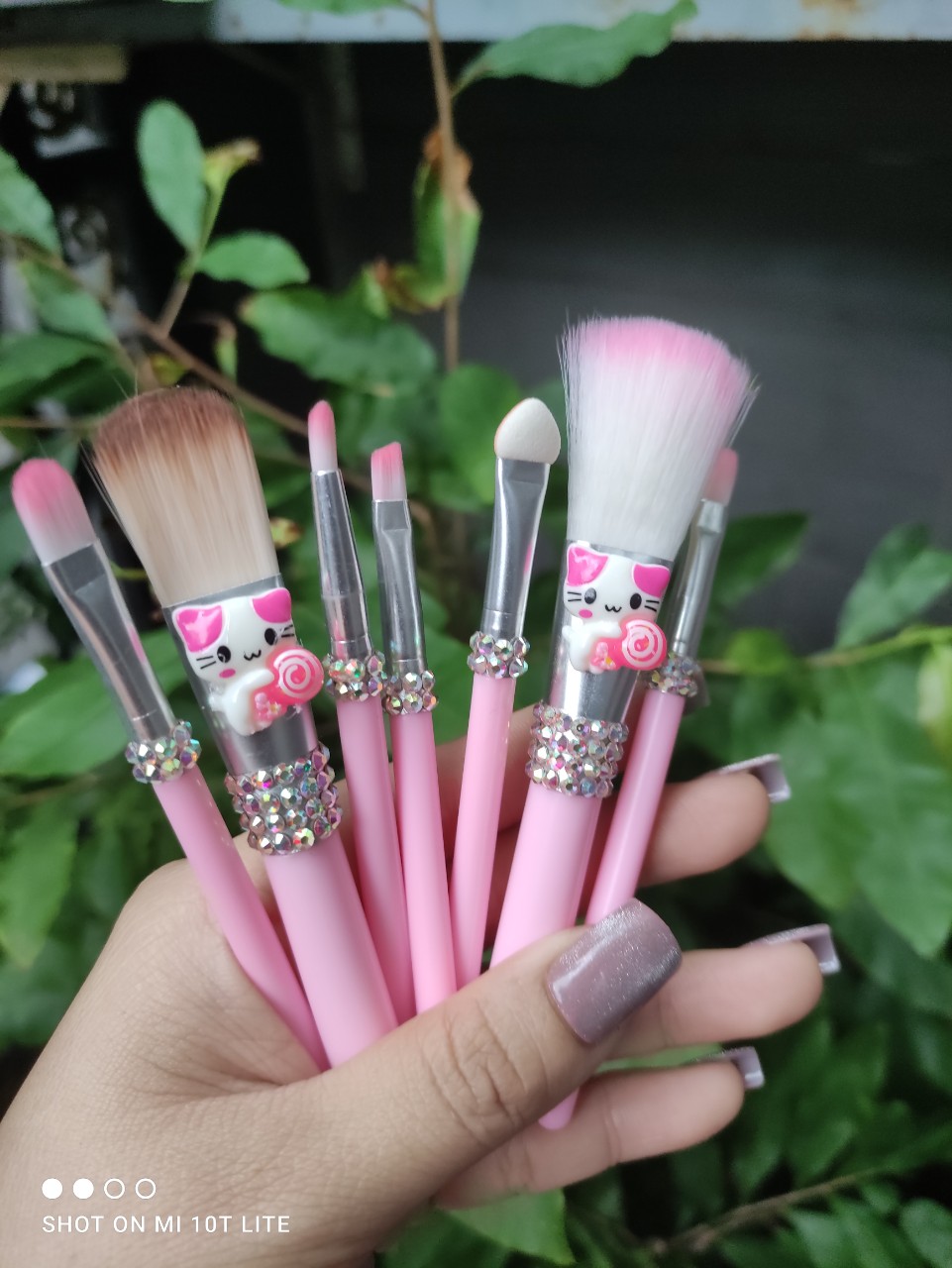 [HCM]BỘ CỌ TRANG ĐIỂM ĐÍNH ĐÁ HELLO KITTY