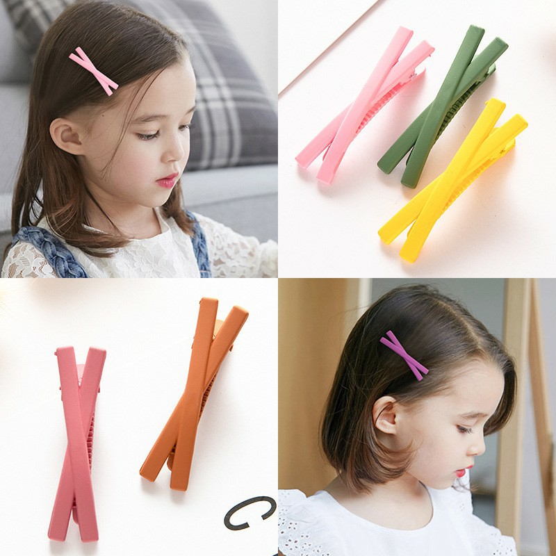 HOT TREND KẸP TÓC MỎ VỊT KIỂU VINTAGE CHỮ X SHOP KISS PLAZA