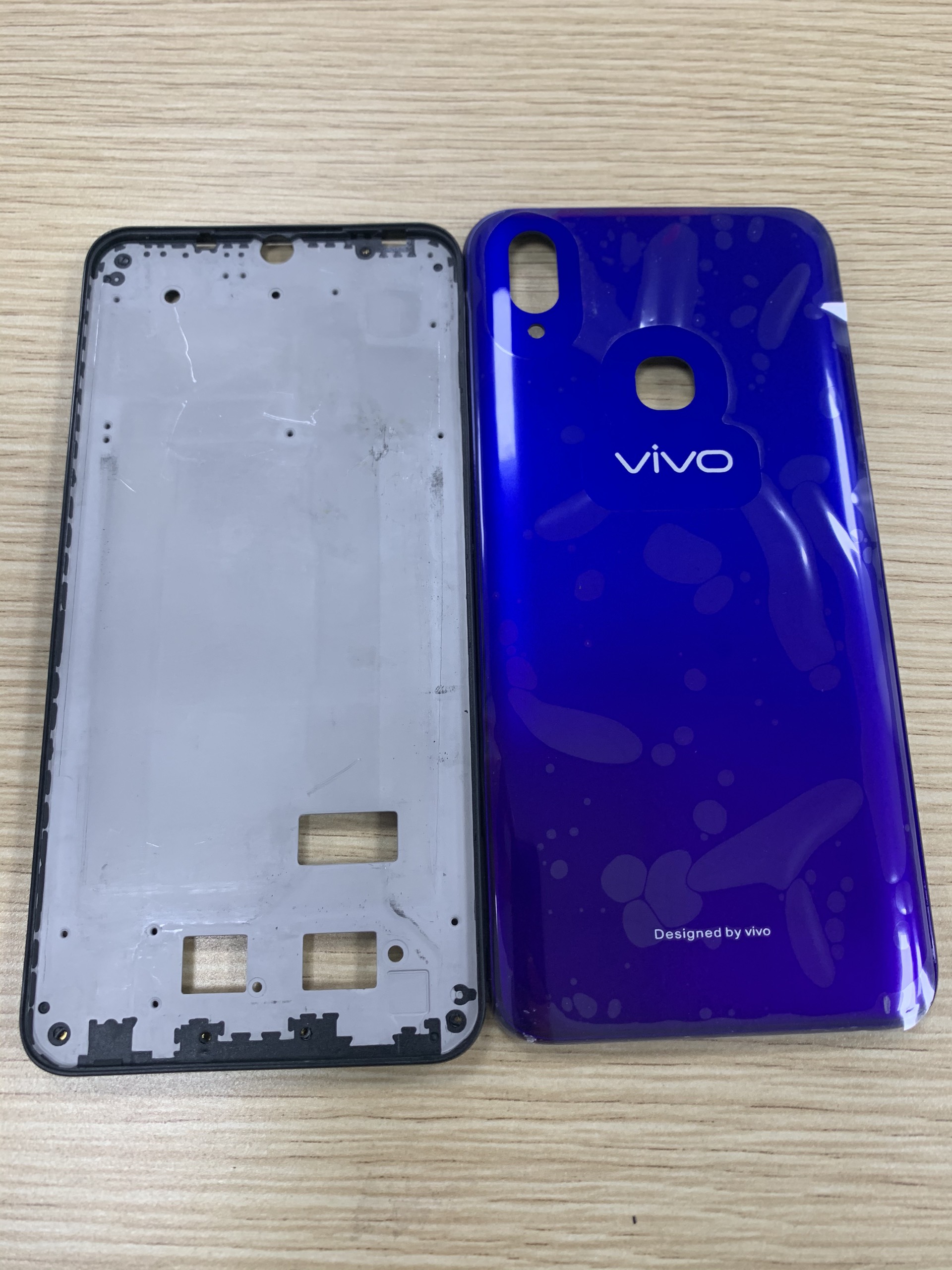 Vỏ máy Vivo V11i