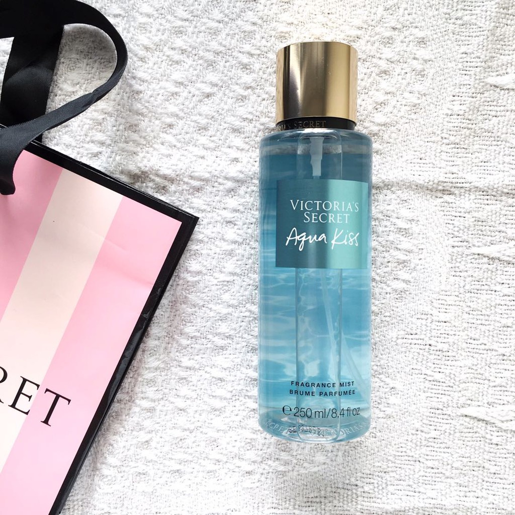 [New] Body Mist 𝗩𝗜𝗖𝗧𝗢𝗥𝗜𝗔'𝗦 𝗦𝗘𝗖𝗥𝗘𝗧 Aqua Kiss 30ml/50ml/100ml +jɥȽÿ08+