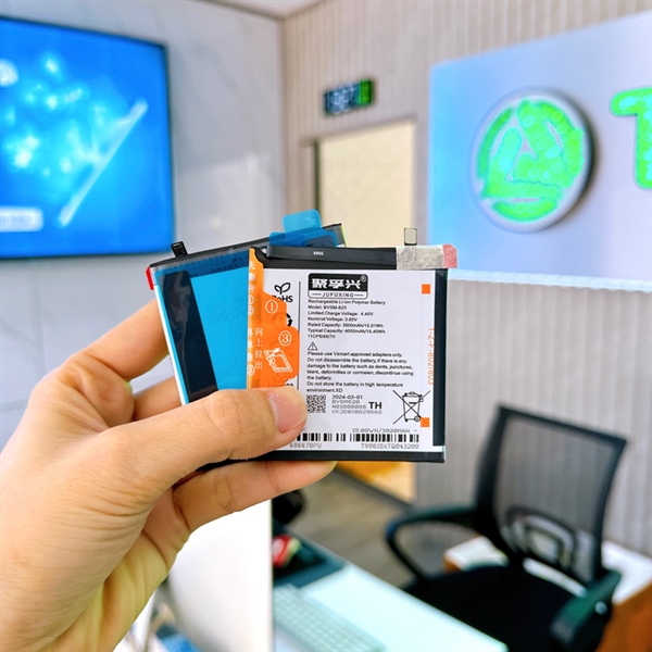 Pin vsmart live model bvsm-620 zin bóc máy , bảo hành lỗi
