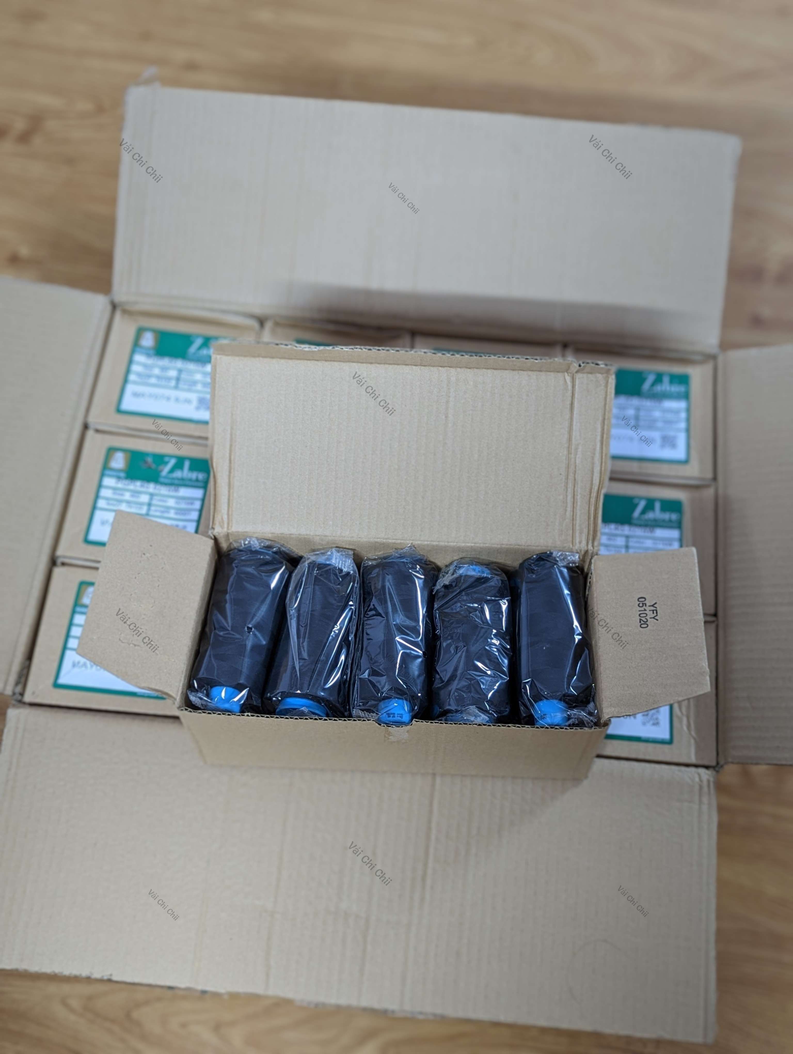 Chỉ may Nhật Xịn - Màu Đen 4000m
