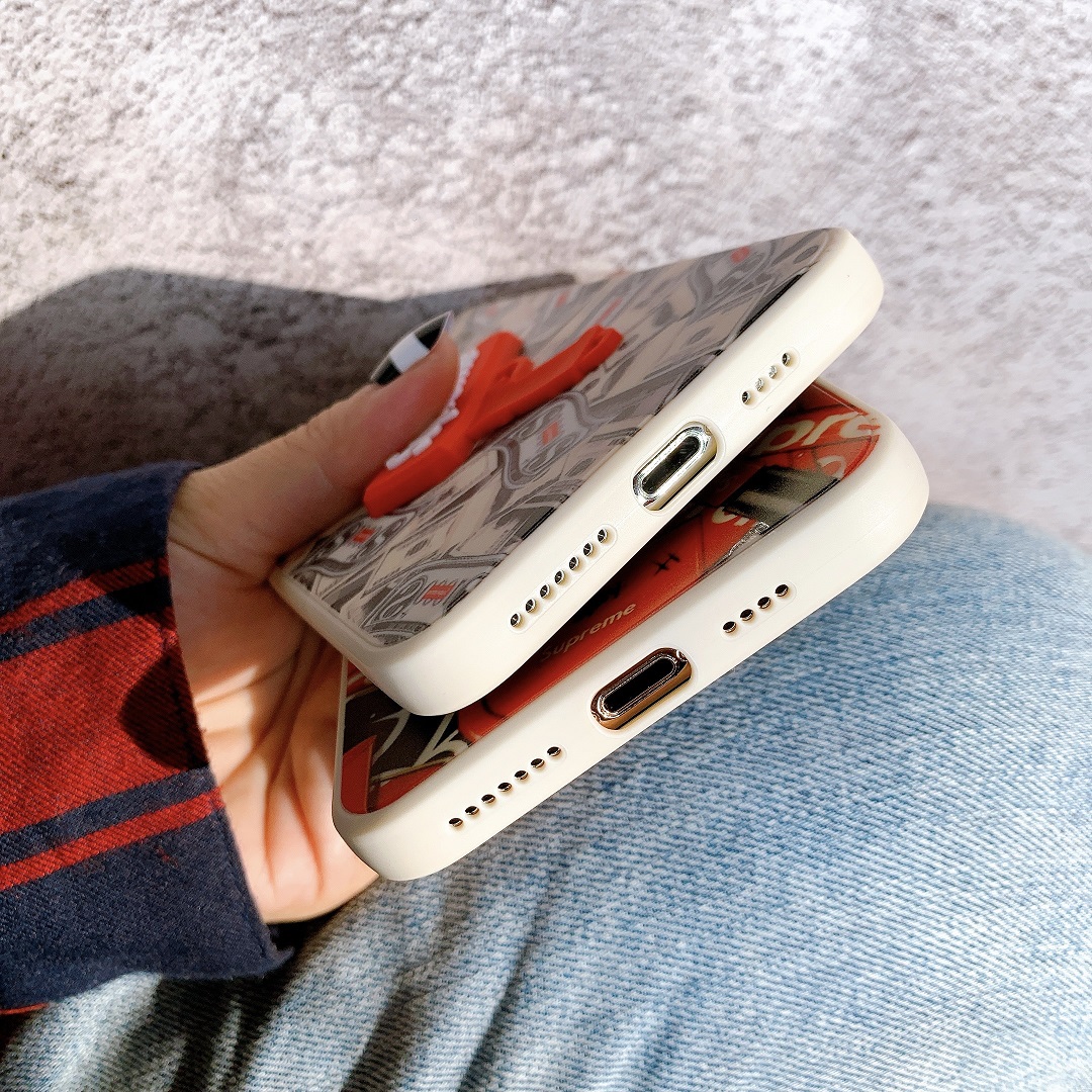Ốp Lưng Silicon Màu Bảo Vệ CAMERA Hình Nổi Supreme