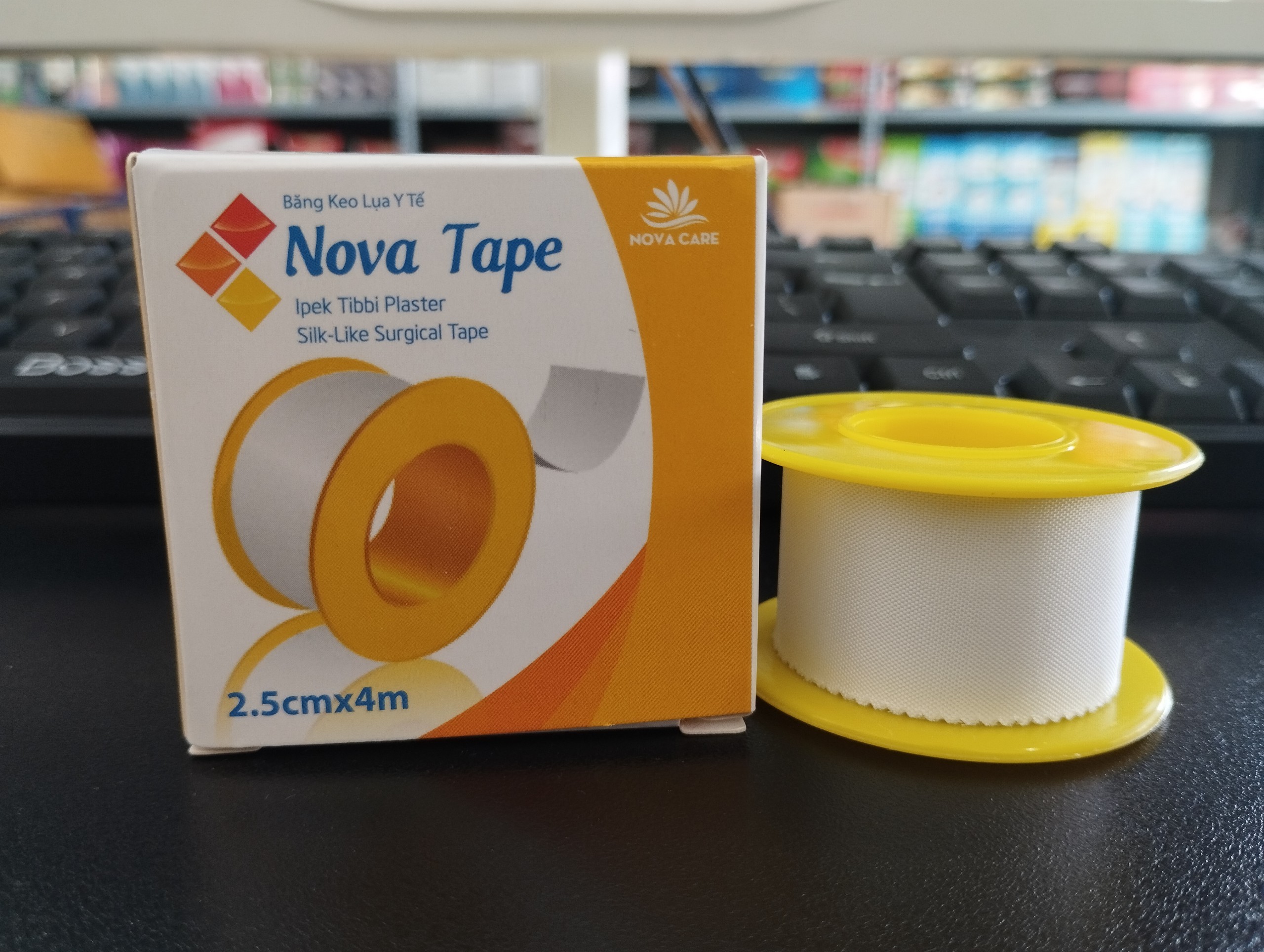 [Hộp 12 cuộn] Băng keo lụa Nova Tap (Kích thước 2.5cm x 4m)