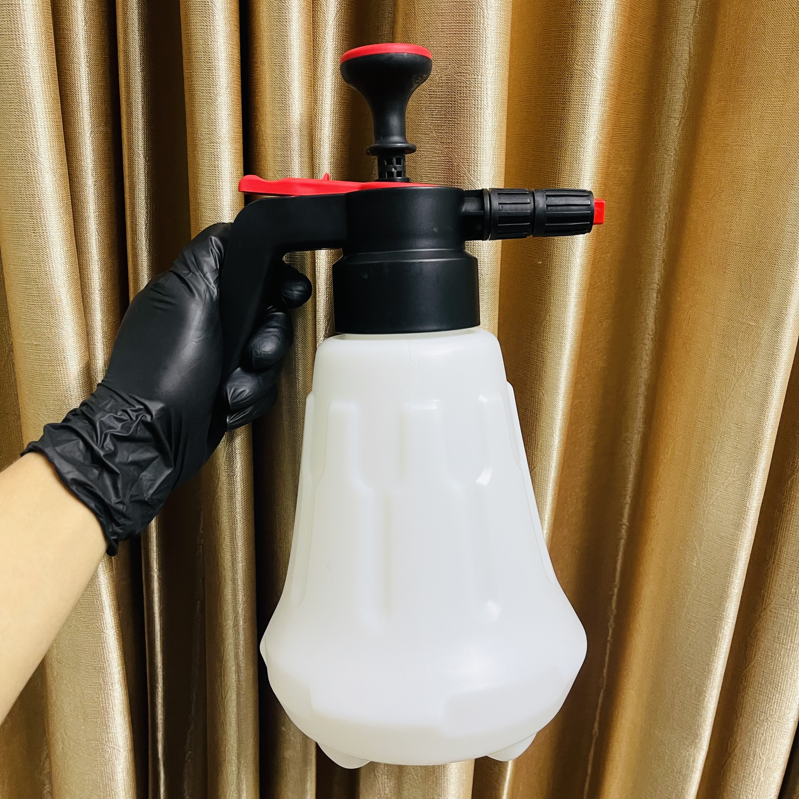 COMBO Bình Xịt Rửa Xe Bọt Tuyết Cầm Tay 2L + XÀ BÔNG RỬA XE BZ, Bộ 5 cọ rửa xe lông heo, Bao tay san hô,Khăn 3M