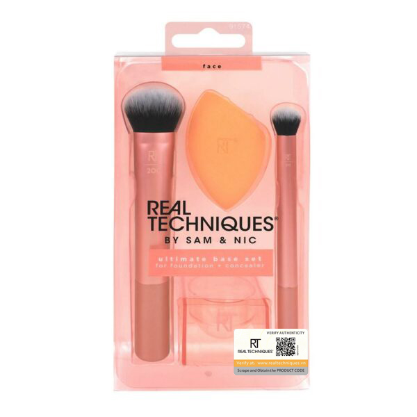 Bộ 2 Cọ Kèm Mút Và Khay Đựng Mút Real Techniques Ultimate Base Set